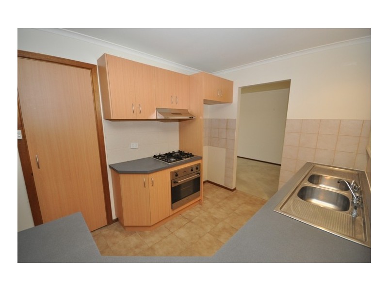 28 Swallow Crescent, Parafield Gardens SA 5107