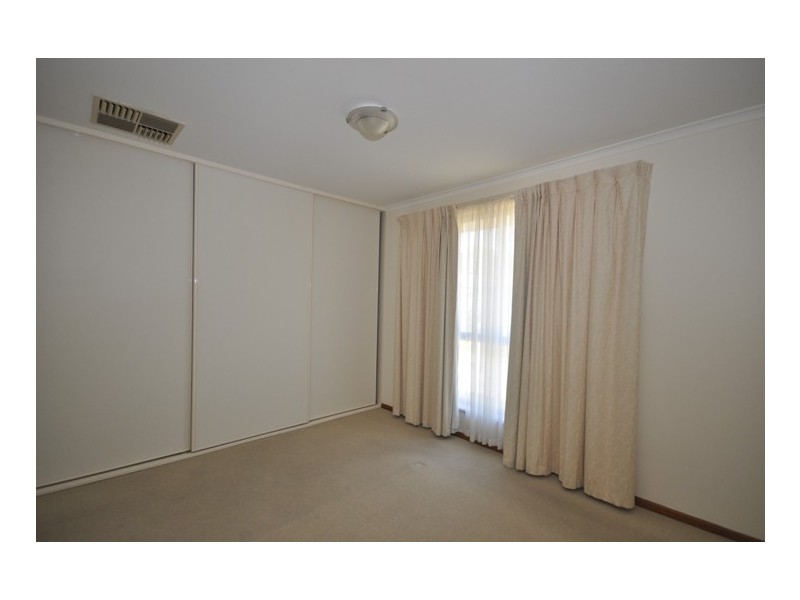 28 Swallow Crescent, Parafield Gardens SA 5107