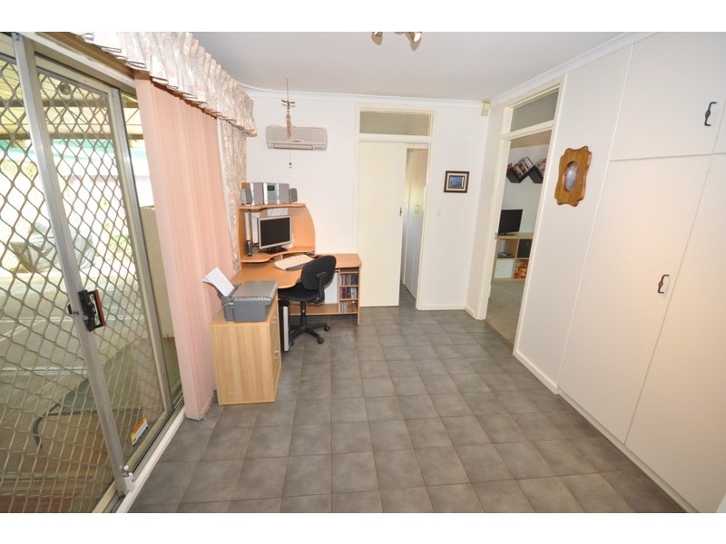 .6 Quick Street, Parafield Gardens SA 5107