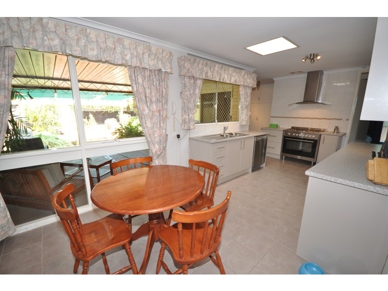 .6 Quick Street, Parafield Gardens SA 5107