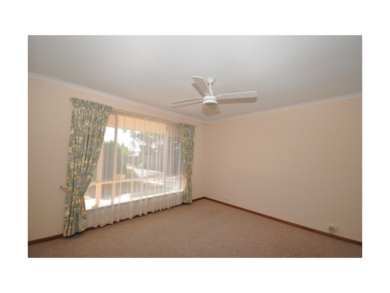 16 Addis Street, Evanston Park SA 5116