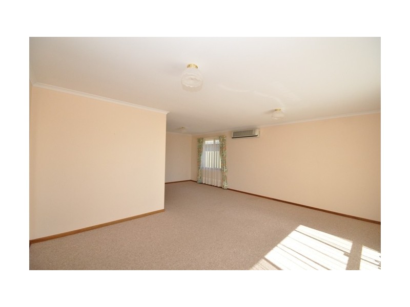 16 Addis Street, Evanston Park SA 5116