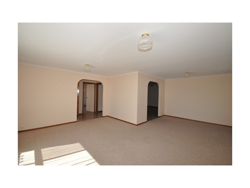 16 Addis Street, Evanston Park SA 5116