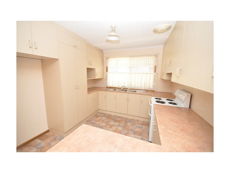 16 Addis Street, Evanston Park SA 5116