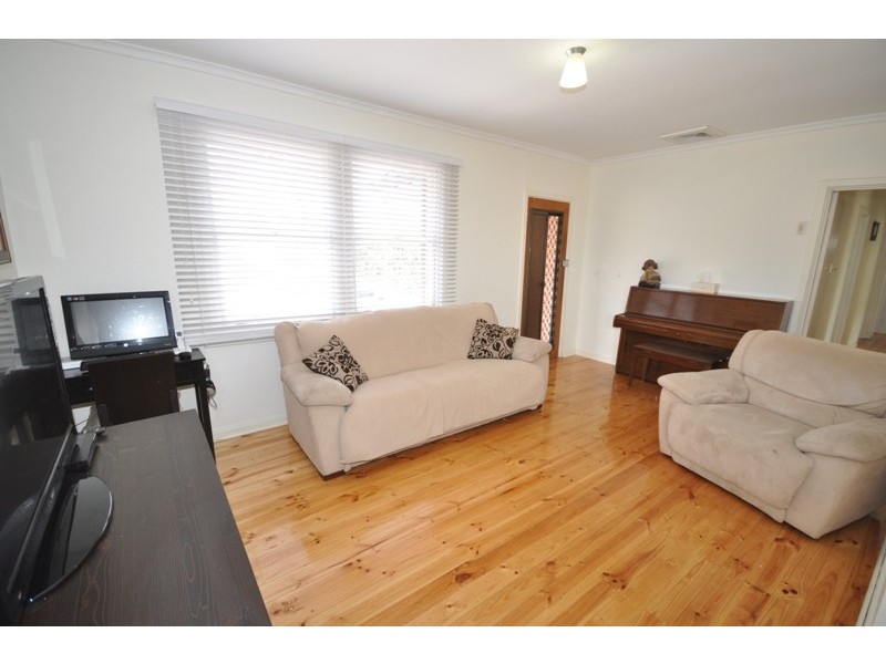 23 Lindsay Street, Elizabeth Downs SA 5113