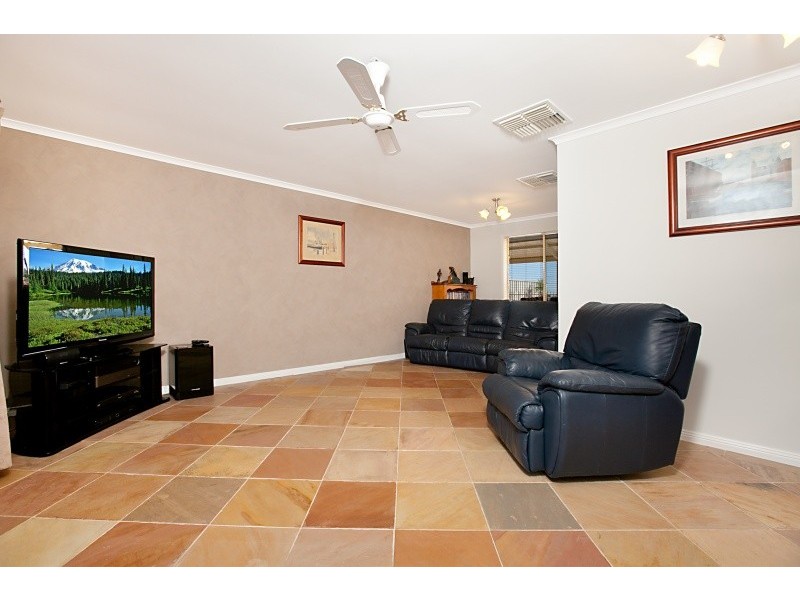 6 Pacific Boulevard, Hillbank SA 5112