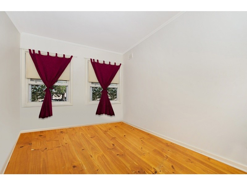 11 Marleycombe Road, Elizabeth Vale SA 5112