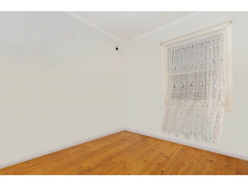 11 Marleycombe Road, Elizabeth Vale SA 5112
