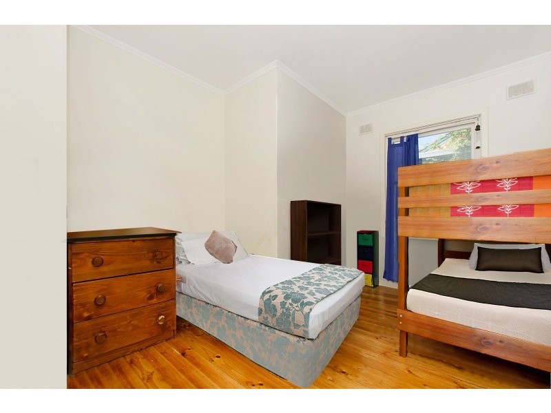 11 Marleycombe Road, Elizabeth Vale SA 5112