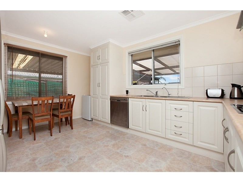 9 Perrott Street, Elizabeth Park SA 5113