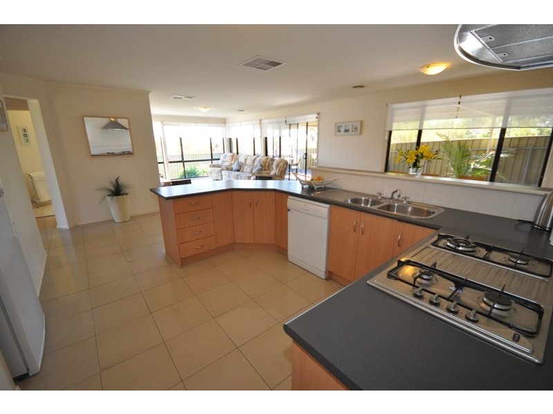 11 Tarana Court, Hillbank SA 5112