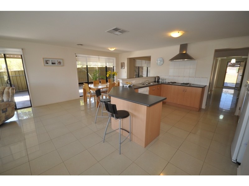 11 Tarana Court, Hillbank SA 5112