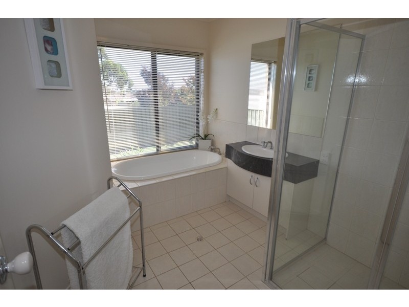 11 Tarana Court, Hillbank SA 5112