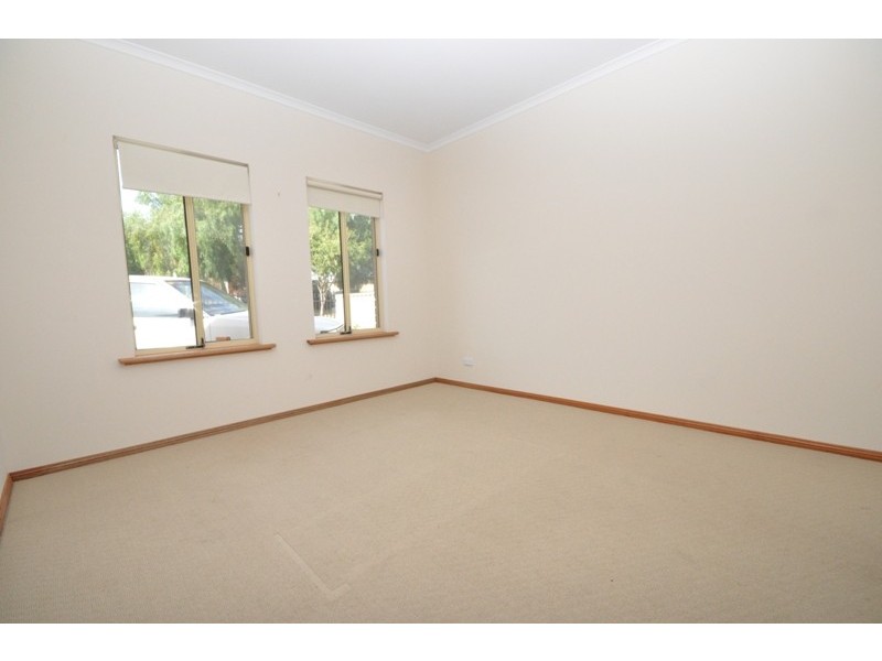 4 Hull Street, Elizabeth East SA 5112