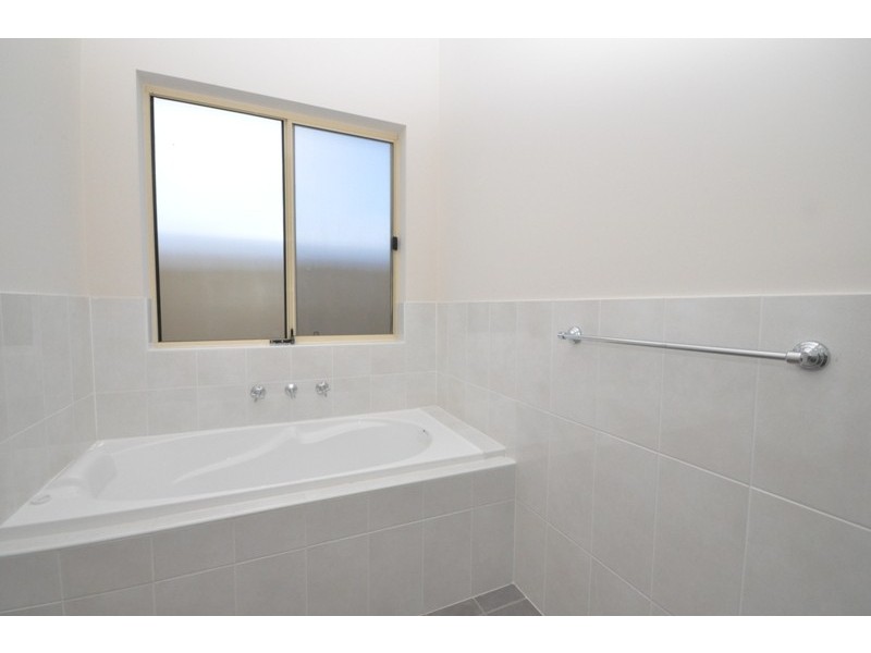 4 Hull Street, Elizabeth East SA 5112