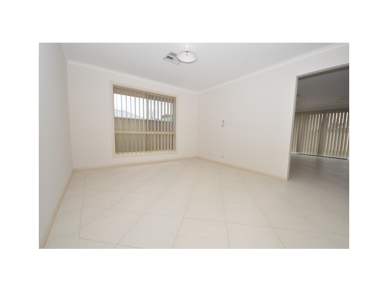 40 Burwood Road, Munno Para West SA 5115