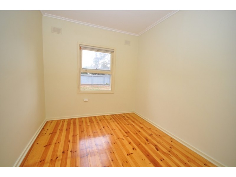 8 Manston Street, Elizabeth South SA 5112