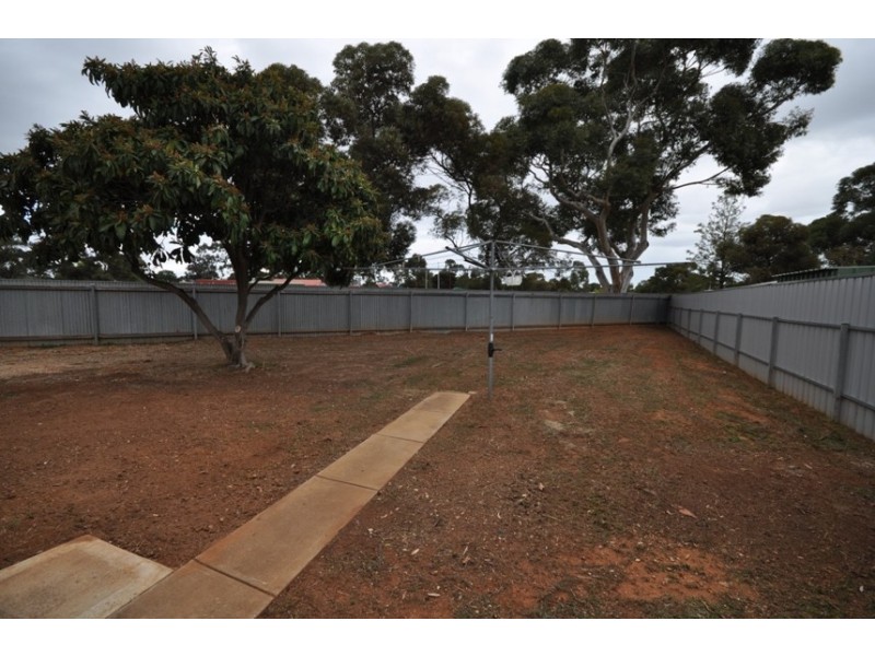 8 Manston Street, Elizabeth South SA 5112