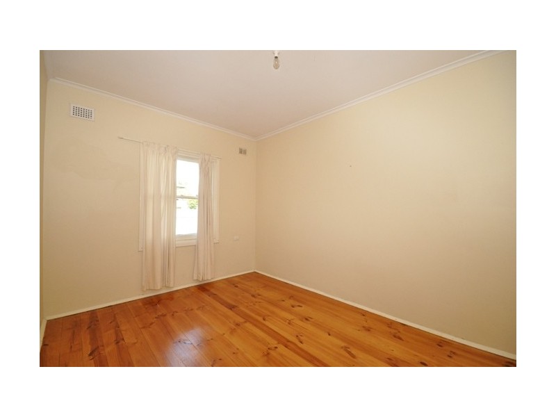 10 Milston Street, Elizabeth Grove SA 5112