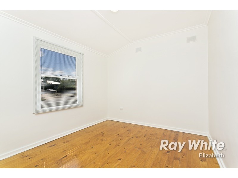 10 Northampton Crescent, Elizabeth East SA 5112