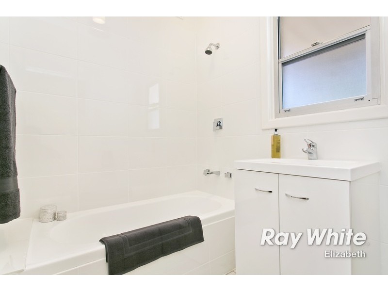 10 Northampton Crescent, Elizabeth East SA 5112