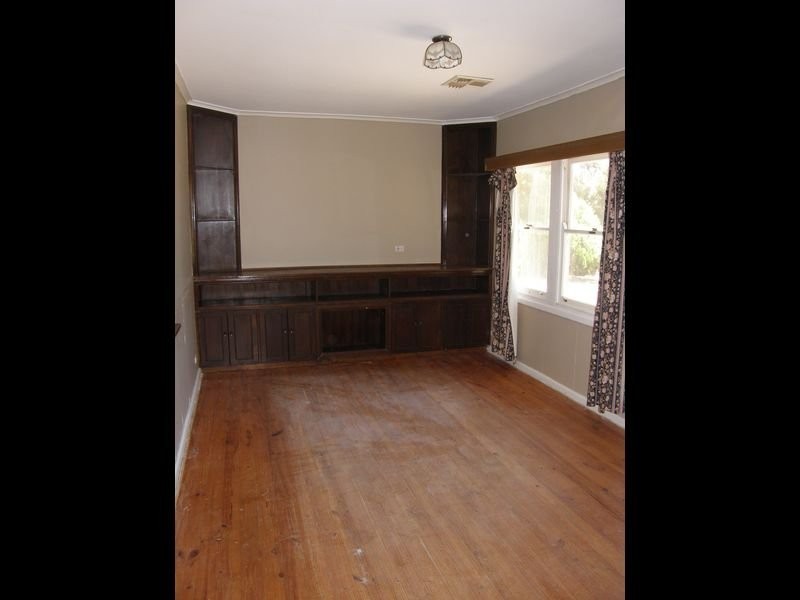 254 Midway Rd, Elizabeth Downs SA 5113