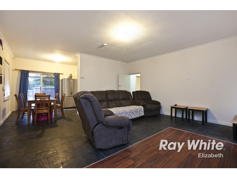 21 Deptford Street, Elizabeth Grove SA 5112