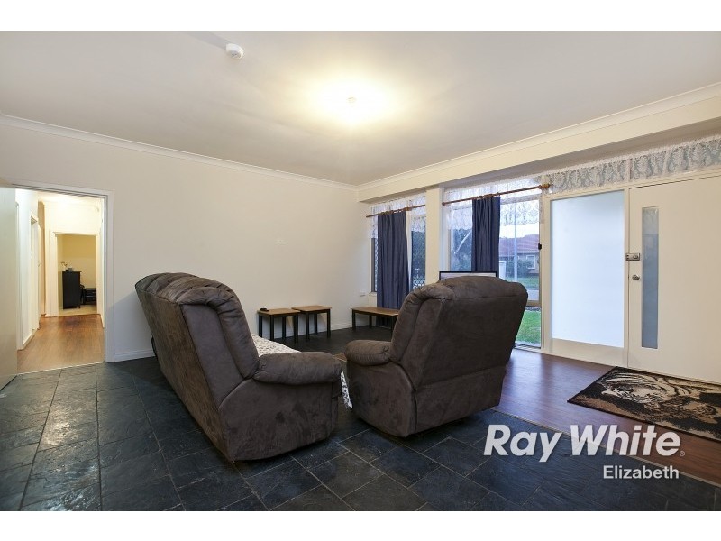 21 Deptford Street, Elizabeth Grove SA 5112
