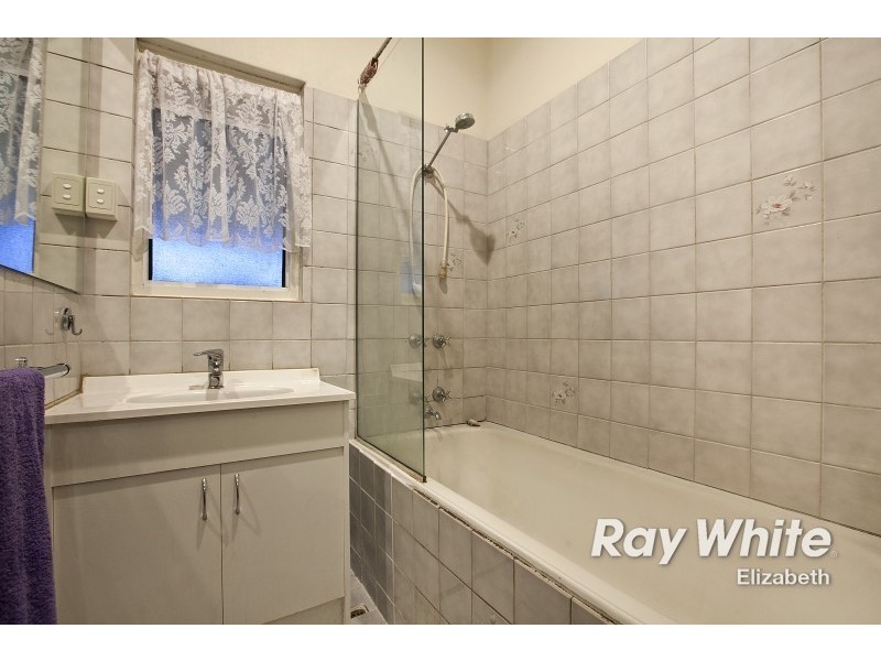 21 Deptford Street, Elizabeth Grove SA 5112