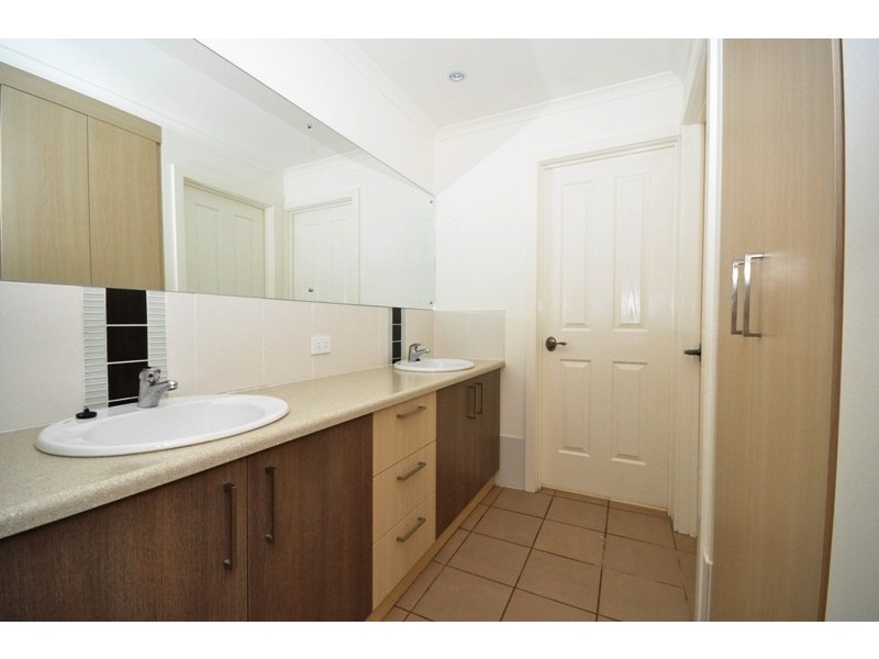 32 Trafalgar Crt, Elizabeth Park SA 5113