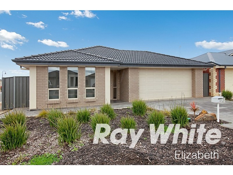 9 Jarrah Drive, Munno Para West SA 5115