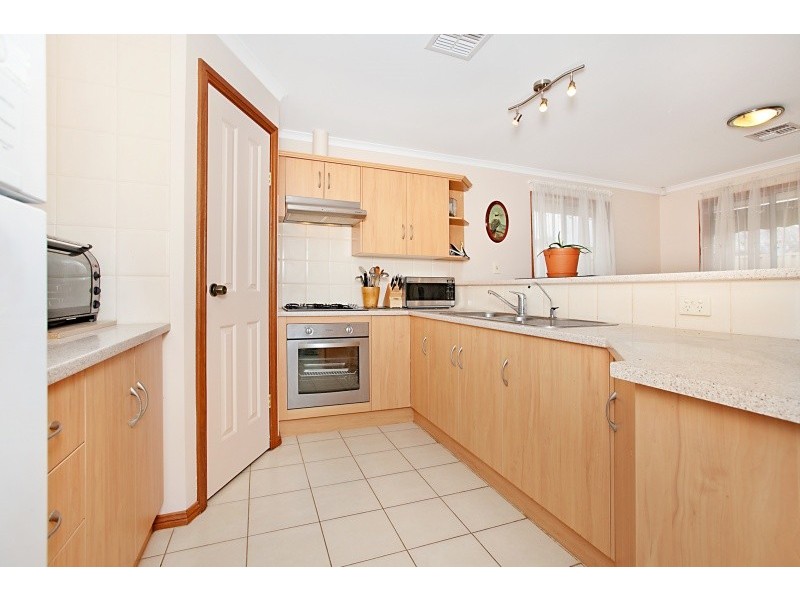 14 Moulds Crescent, Smithfield SA 5114