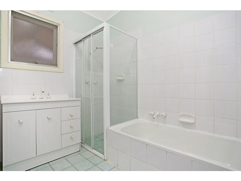 27 Hinsley Road, Smithfield Plains SA 5114