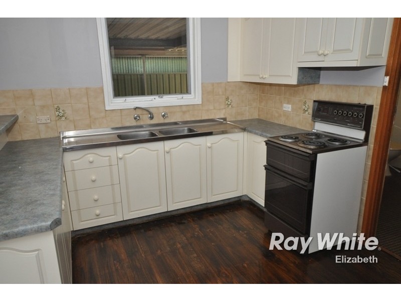 13 Inwood Road, Elizabeth East SA 5112