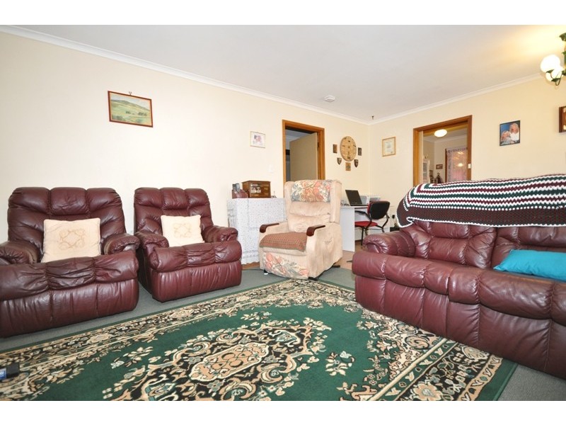 11 Edwards Court, Para Hills West SA 5096