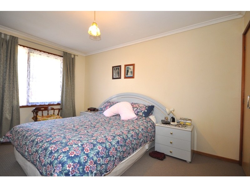 11 Edwards Court, Para Hills West SA 5096