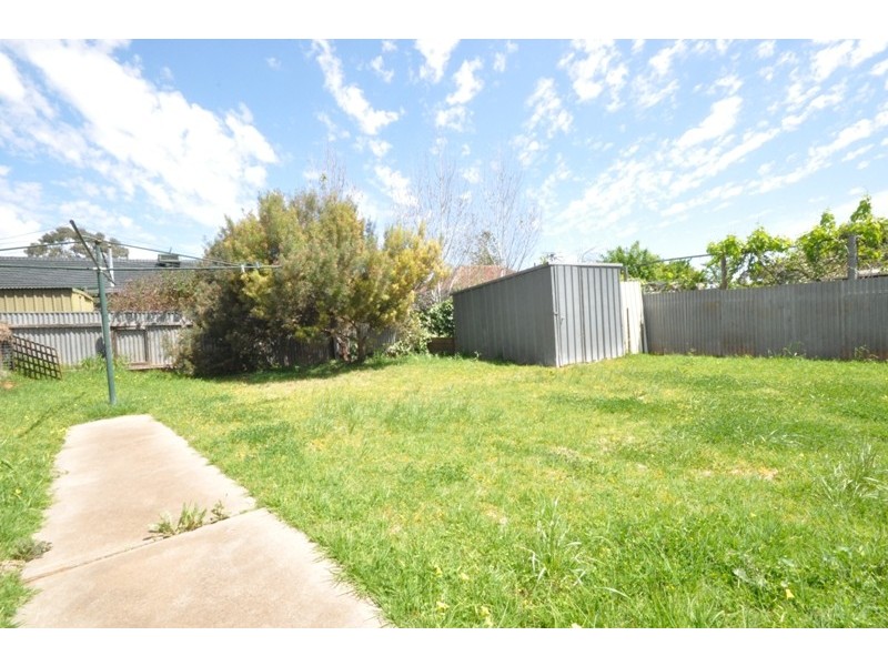 18 Selway St, Elizabeth Park SA 5113