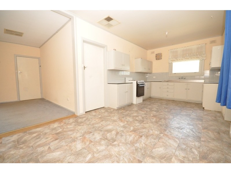 18 Selway St, Elizabeth Park SA 5113