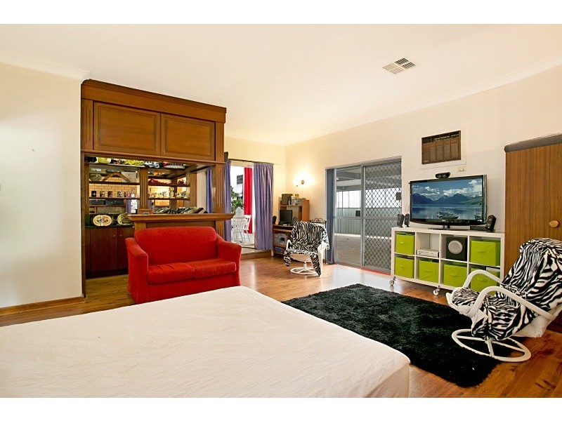 33 Philip Highway, Elizabeth SA 5112