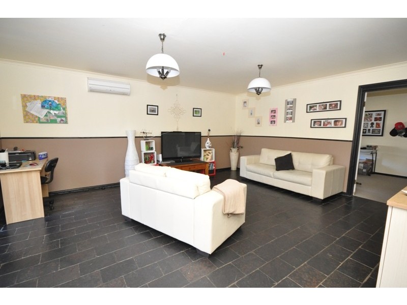 43 Carabeen Crescent, Andrews Farm SA 5114