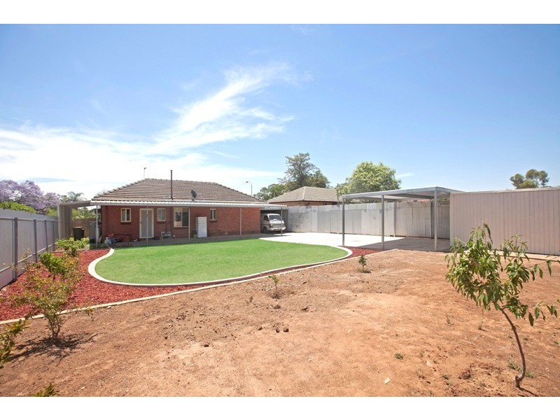 14 Midway Road, Elizabeth East SA 5112