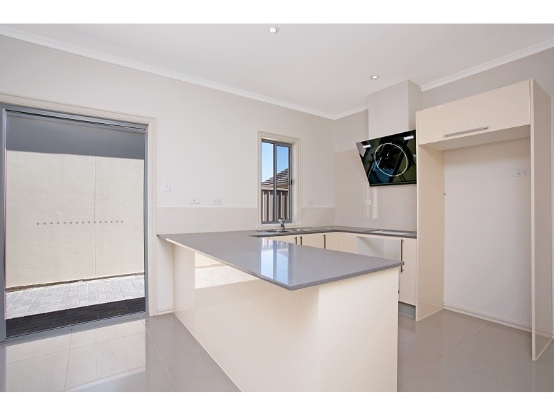 1/18 Davidson Road, Elizabeth Vale SA 5112