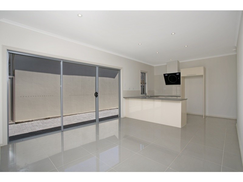 1/18 Davidson Road, Elizabeth Vale SA 5112