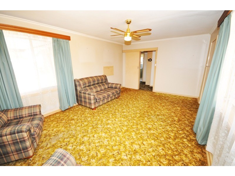 10 Uphall Street, Elizabeth Park SA 5113