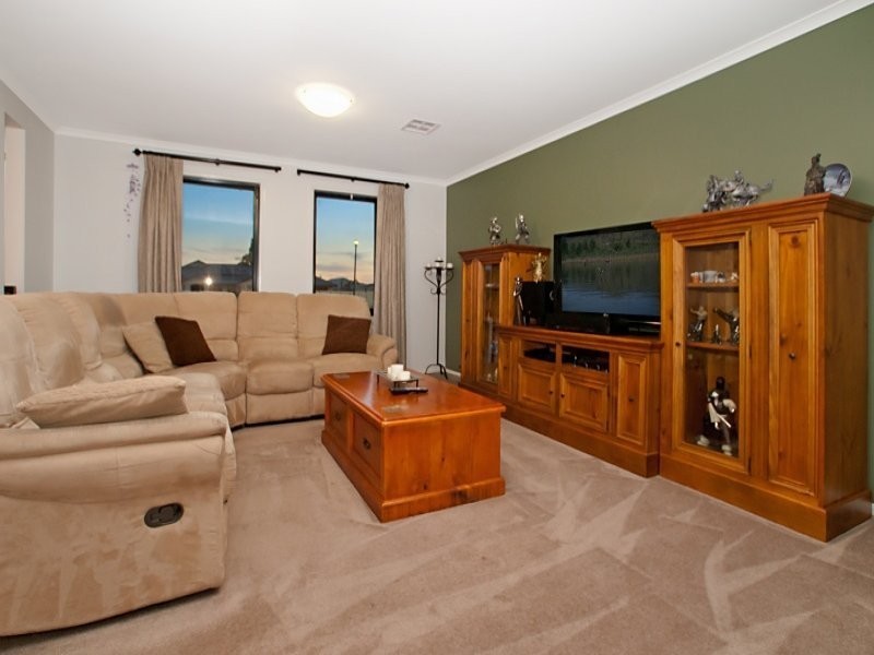 11 Gravity Grove, Munno Para West SA 5115