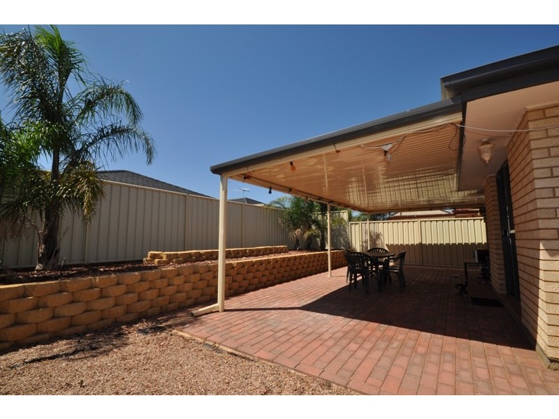 9 Strathmore Avenue, Smithfield SA 5114