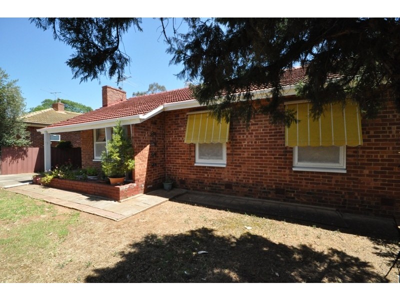 7 Blake Road, Elizabeth South SA 5112