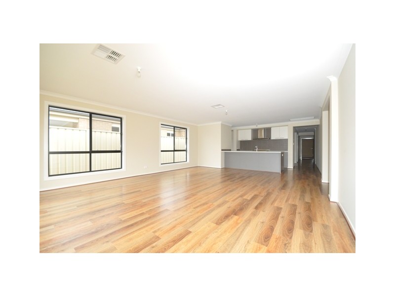 21 Biarritz Street, Munno Para West SA 5115