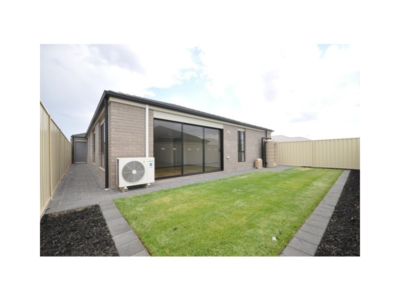 21 Biarritz Street, Munno Para West SA 5115