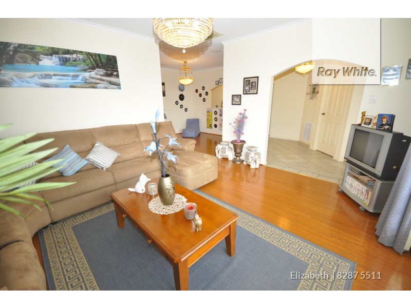 2 Hammond Close, Hillbank SA 5112